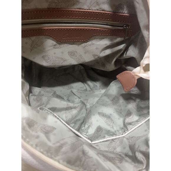 Clarks Ivory Perforated Block Pattern Faux Leather Detachable Crossbody Strap - Picture 5 of 13